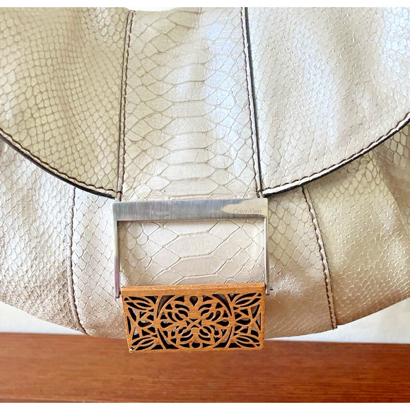 Calvin klein Basketweave Boho Bag Handbag Faux Snake Skin Ivory Beige Iridescent - Picture 5 of 9